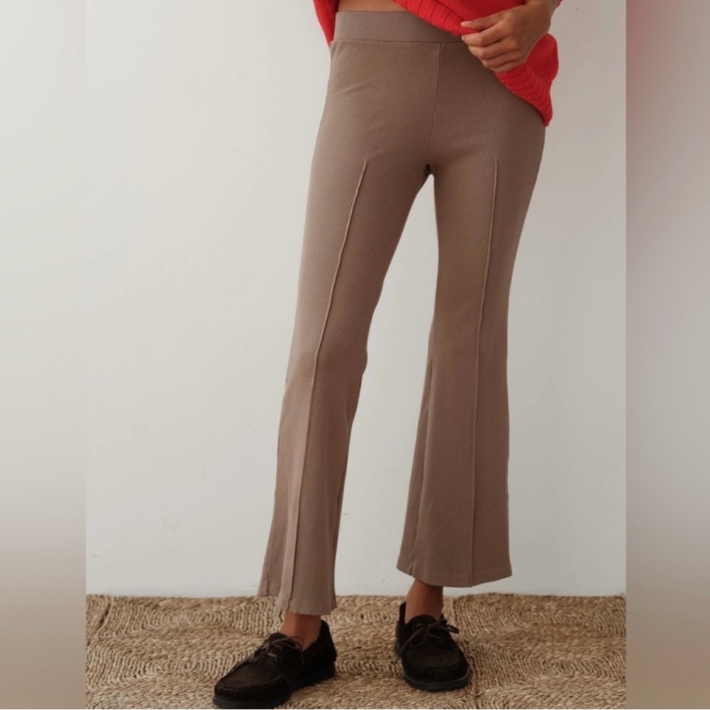 DONNI. The Rib Kick Flare. Mushroom. Size large.